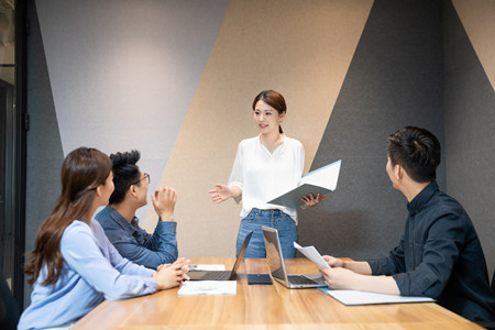 从运营角度看，如何提高直播间的带货转化率(图1)