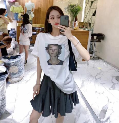 微信加盟服装8000家一手货源总部 卖货源招代理加盟(图1)